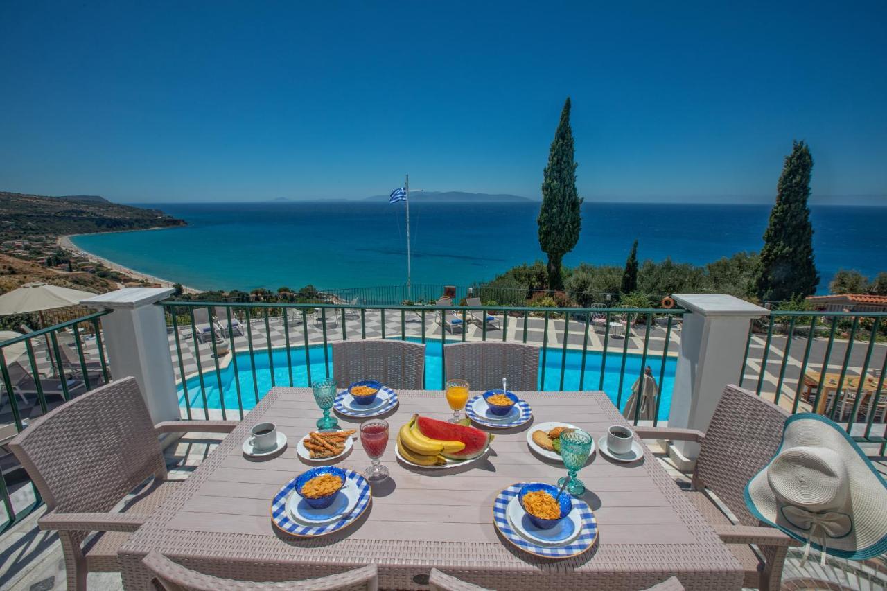 לואורדטה Garbis Villas & Apartments מראה חיצוני תמונה