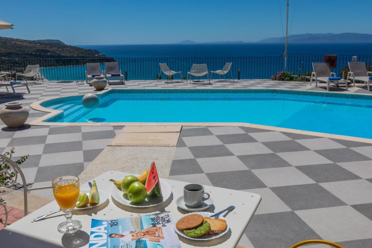 לואורדטה Garbis Villas & Apartments מראה חיצוני תמונה