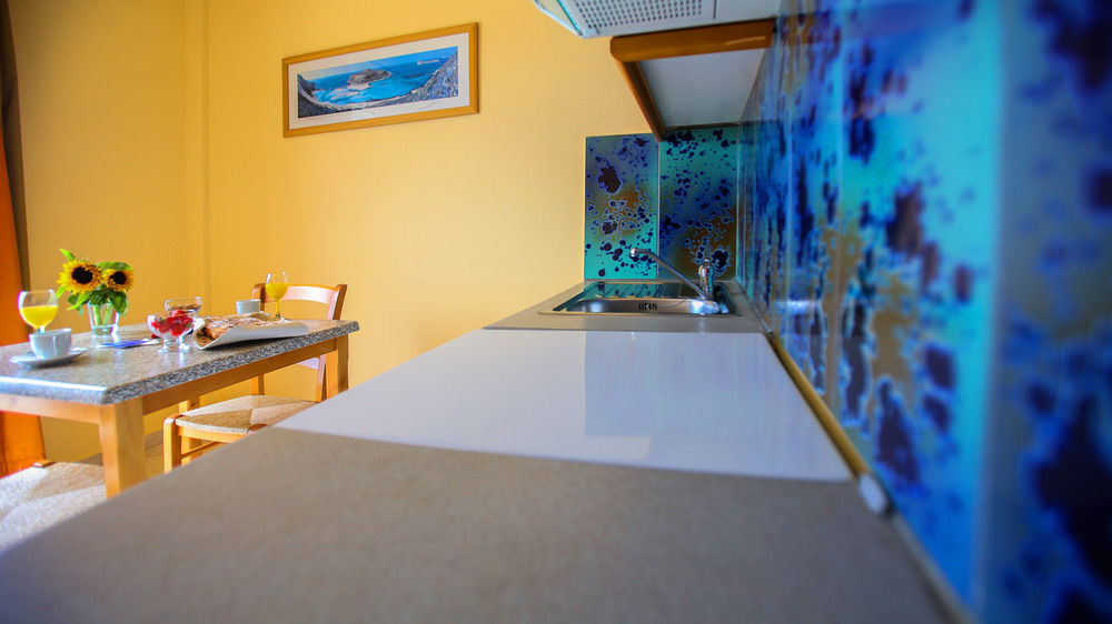 לואורדטה Garbis Villas & Apartments מראה חיצוני תמונה