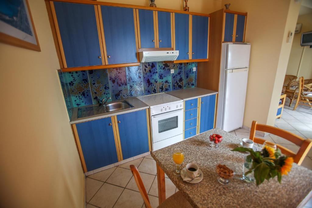 לואורדטה Garbis Villas & Apartments חדר תמונה